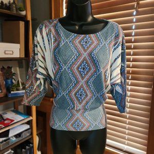 .Butterfly Sleeve Knit Top